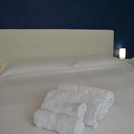 Apartment La Baia Del Rais Falcone